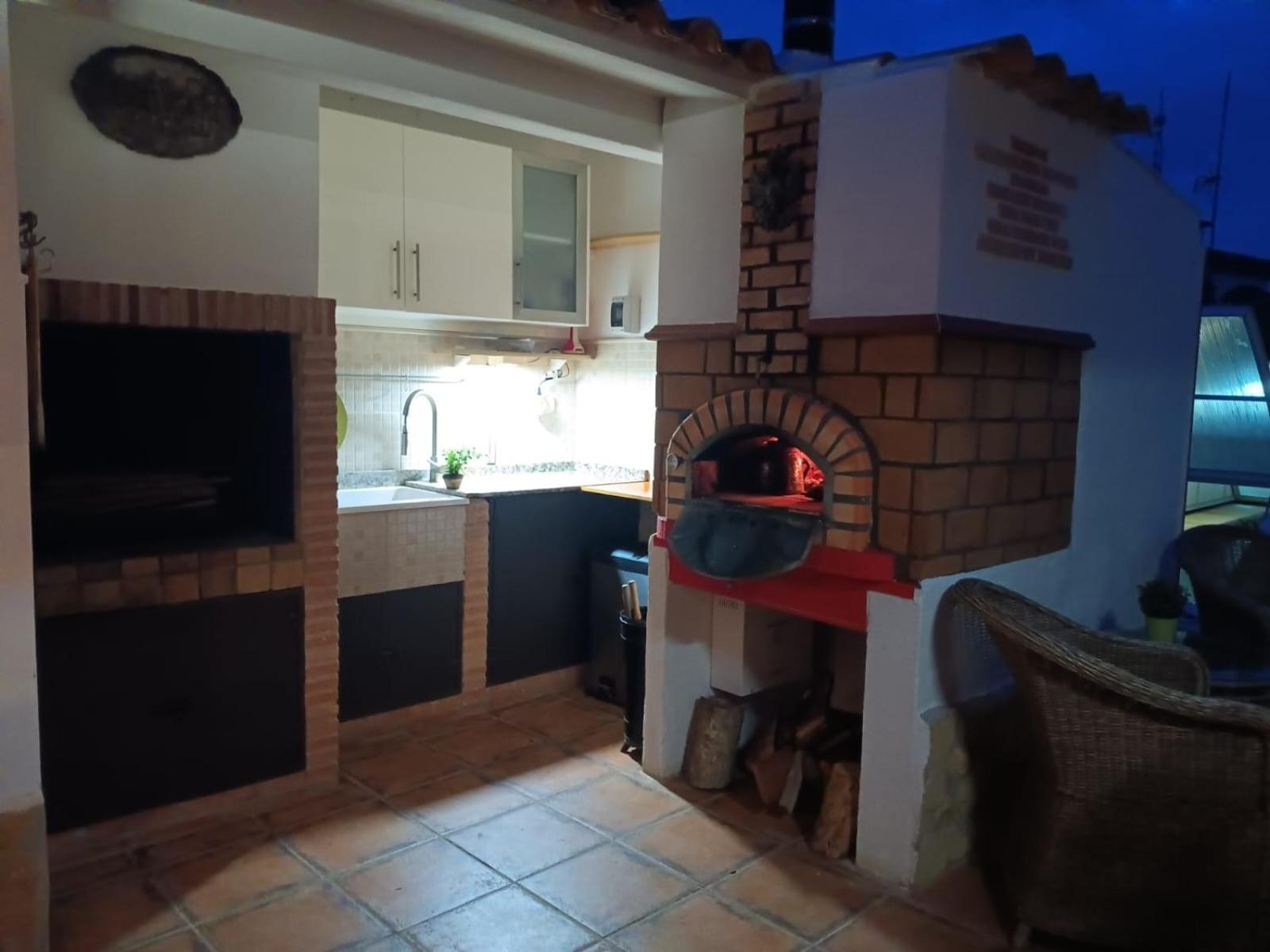 Готель Tiny House Ла-Побла-де-Вальбона Екстер'єр фото